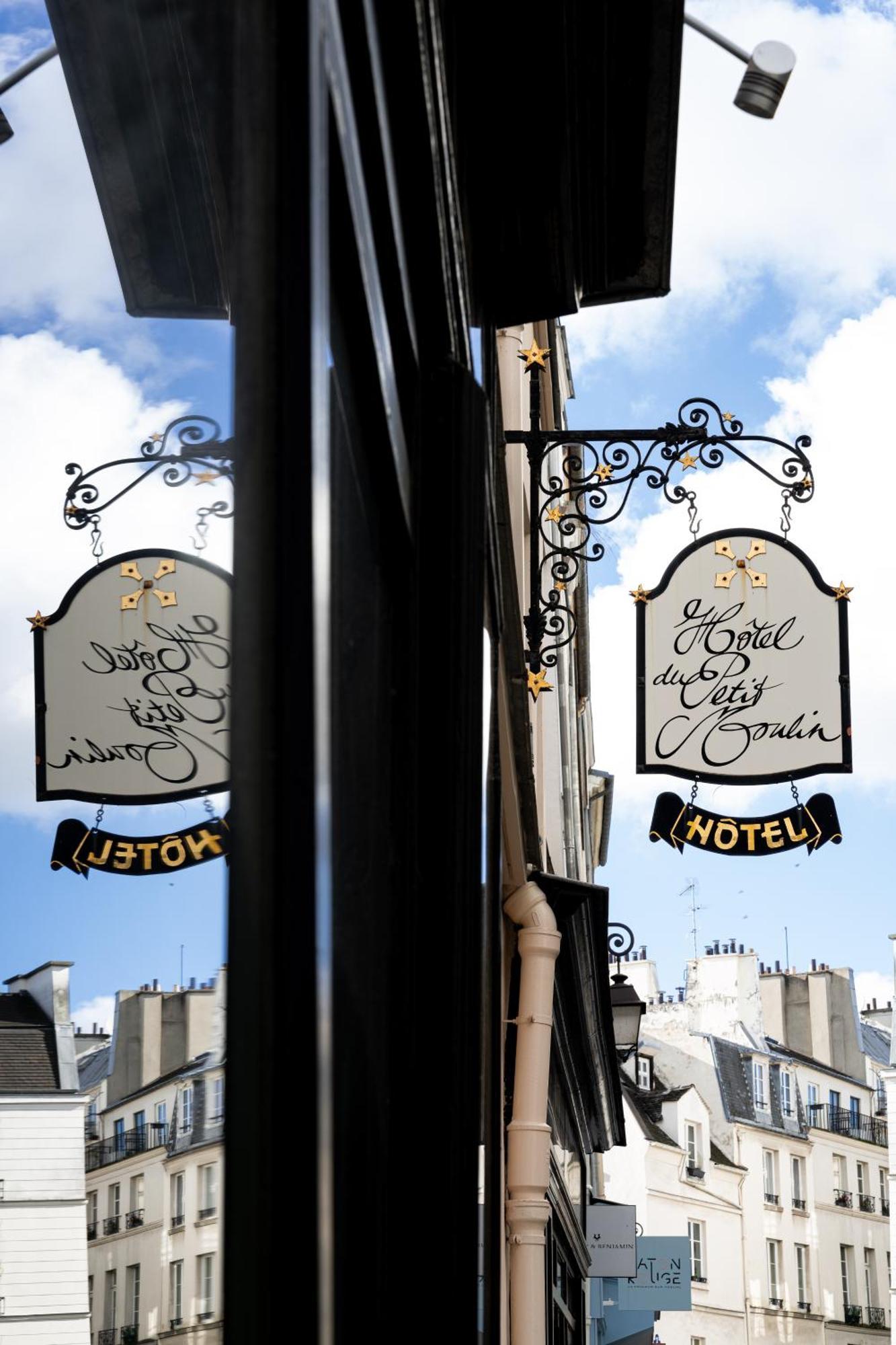 Du Petit Moulin Parijs