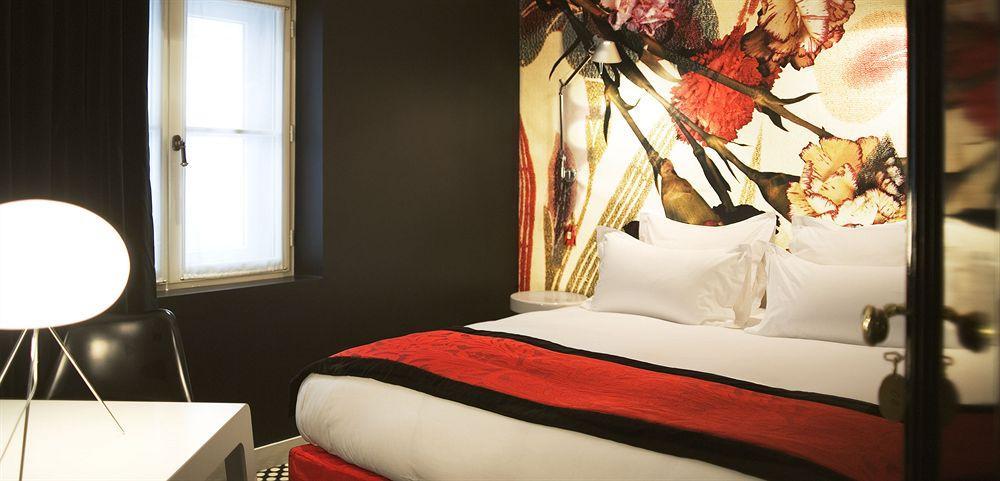 Du Petit Moulin 4*